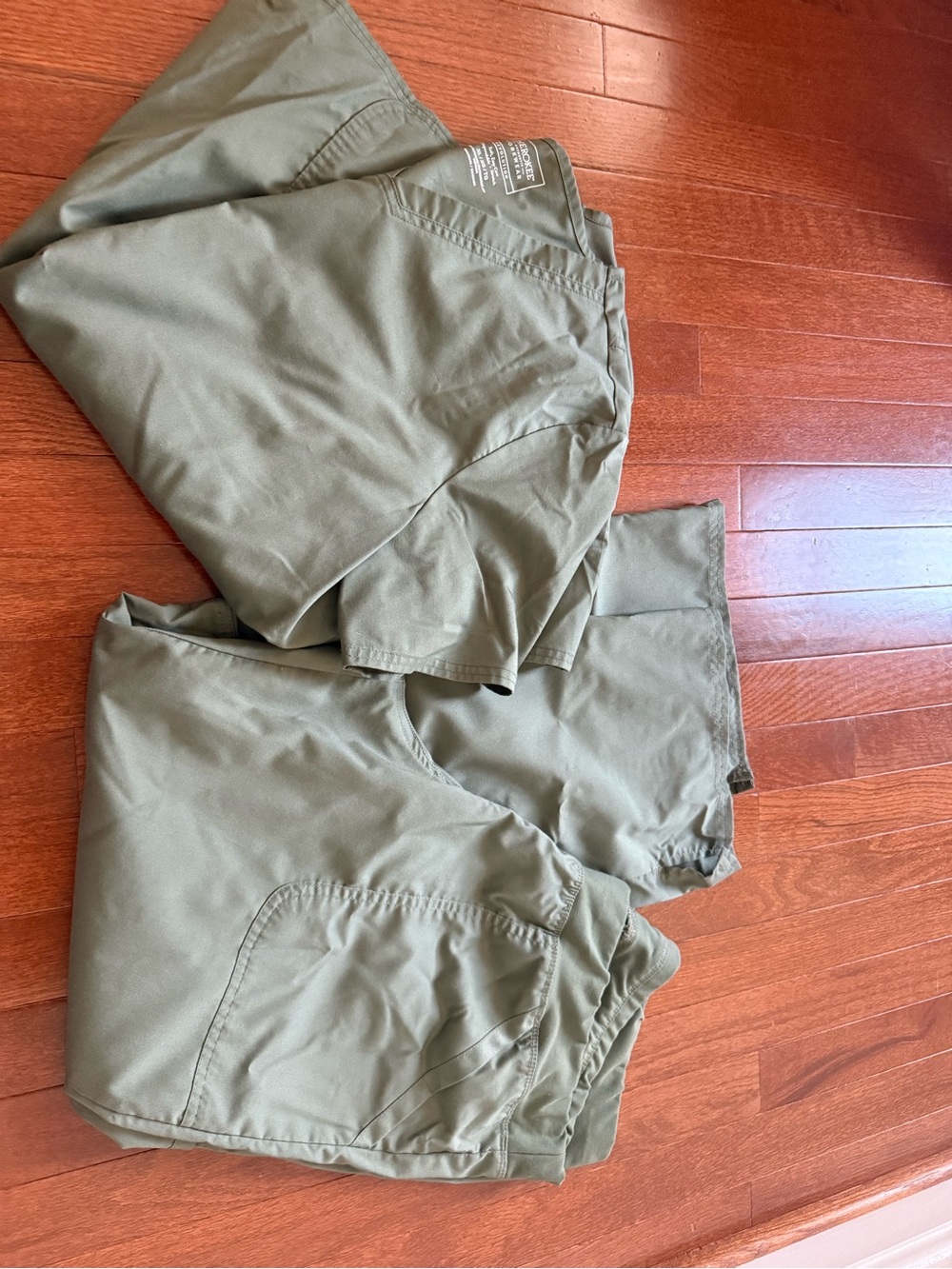 Cherokee Olive Scrub Set like new